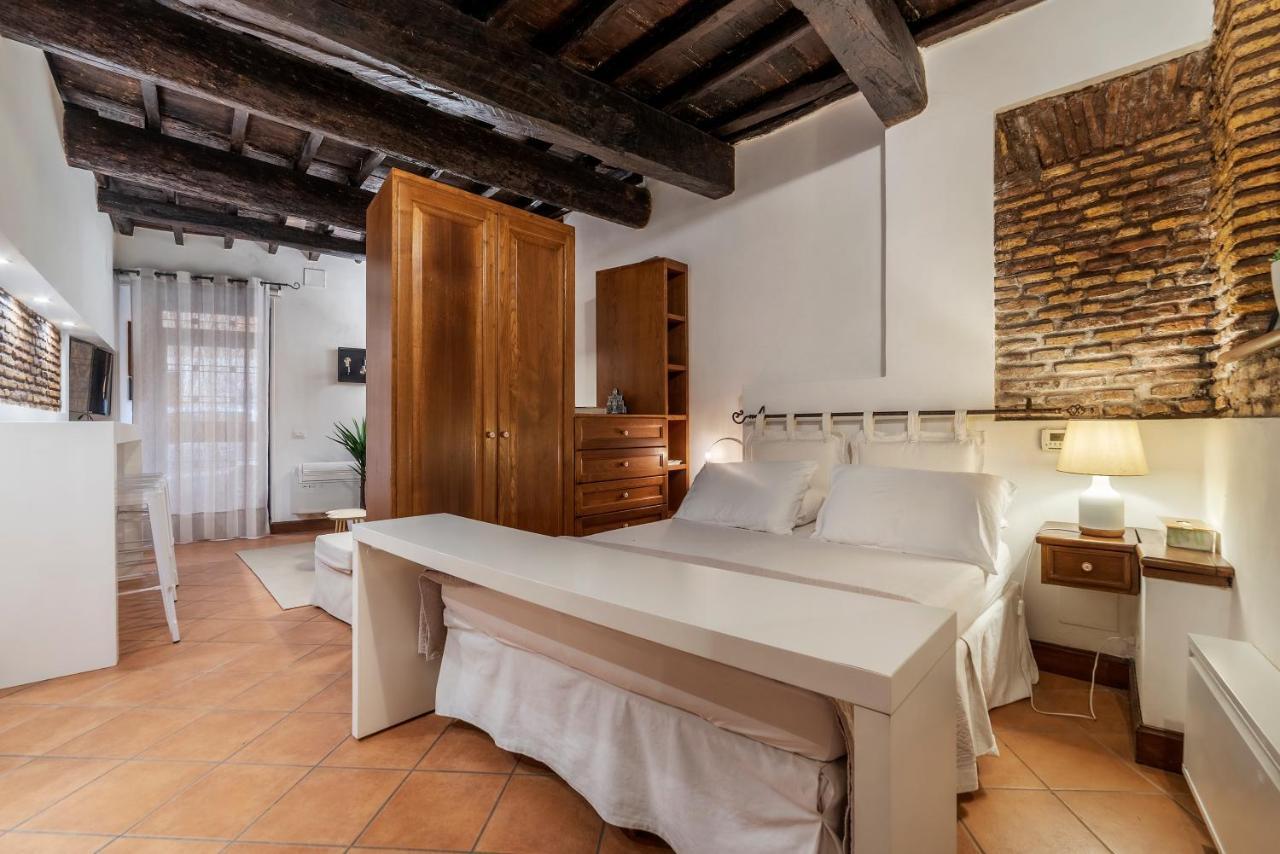 Heart Of Trastevere Studio Flat Rome Bagian luar foto
