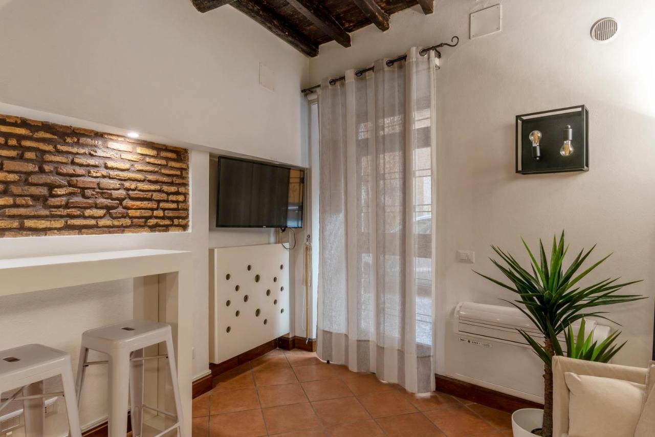 Heart Of Trastevere Studio Flat Rome Bagian luar foto