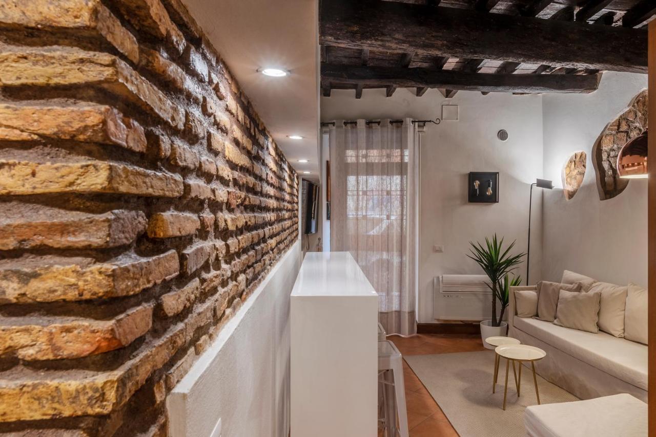 Heart Of Trastevere Studio Flat Rome Bagian luar foto