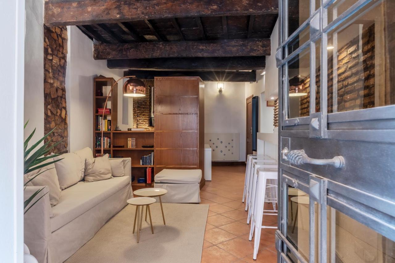 Heart Of Trastevere Studio Flat Rome Bagian luar foto
